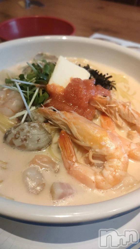 新潟デリヘル新潟デリヘル倶楽部(ニイガタデリヘルクラブ)まき(19)の2026年3月14日写メブログ「飯テロのお時間‎‎🤍」