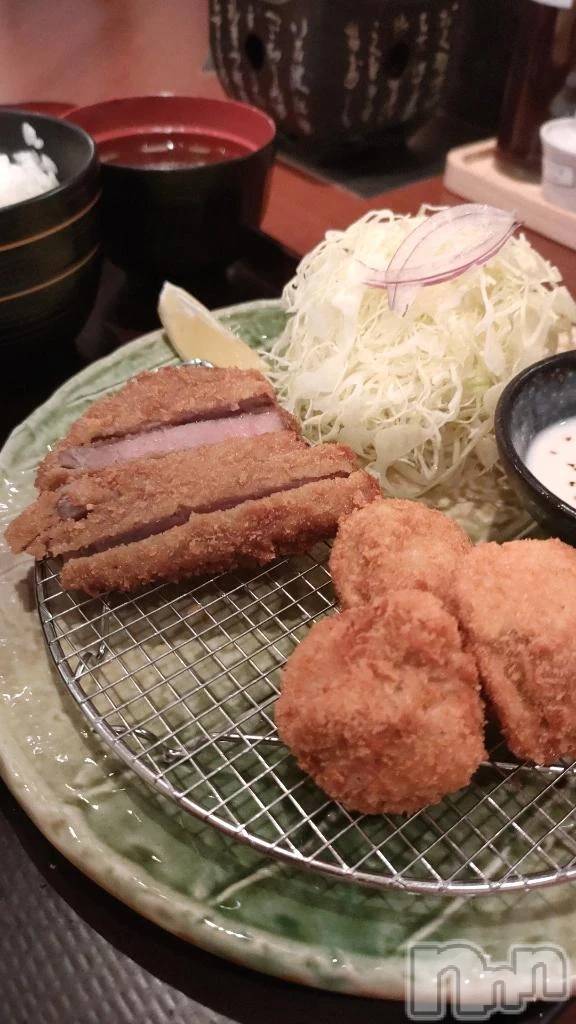 新潟デリヘル新潟デリヘル倶楽部(ニイガタデリヘルクラブ)まき(19)の2026年3月15日写メブログ「飯テロのお時間‎🤍」