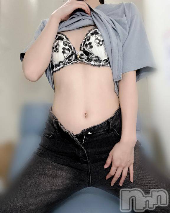 新潟風俗エステMelt(メルト)まな(20)の2025年5月17日写メブログ「お誘い待ってます🍀」