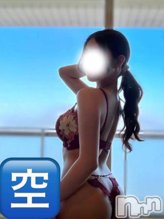 新潟デリヘルSecret Love(シークレットラブ) はるか☆規格外ドエロ美女(34)の4月10日写メブログ「今晩🩷ガラガラです🥹🥹🥹🥹」