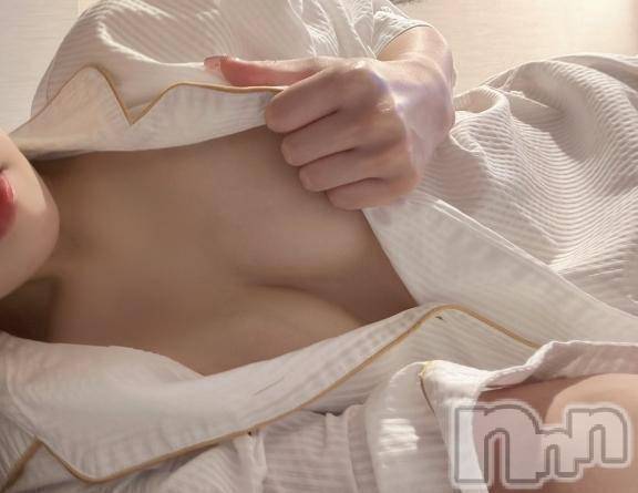 新潟デリヘルSecret Love(シークレットラブ)はるか☆規格外ドエロ美女(34)の2026年1月13日写メブログ「一緒に寝たい人～？？」