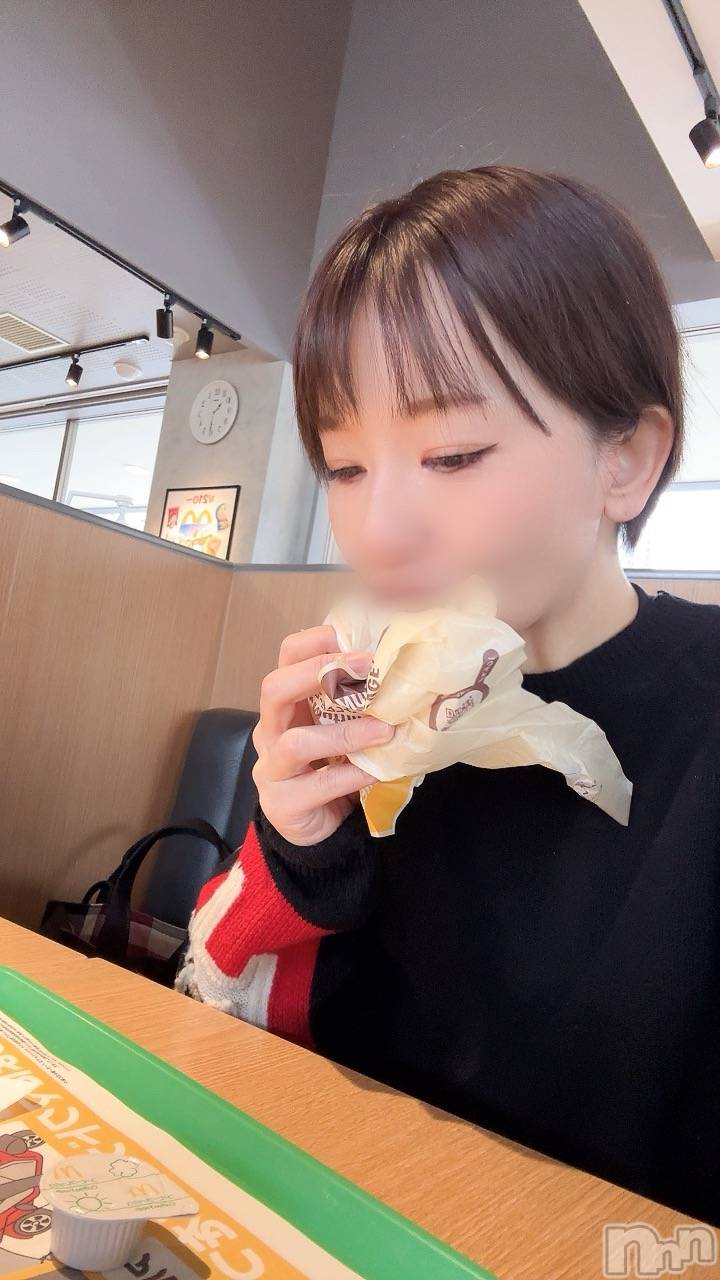 新潟風俗エステSOARIS-ソアリス-(ソアリス)かおり(35)の2025年4月1日写メブログ「朝マック大好き風俗嬢」