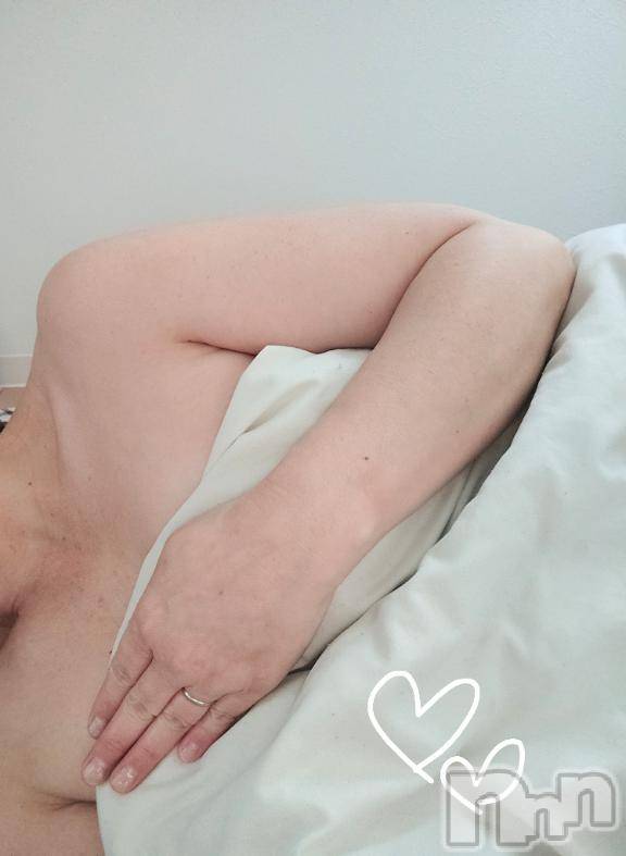 佐久発デリヘル佐久上田人妻隊(サクウエダヒトヅマタイ) ななえ(45)の10月17日写メブログ「💝我慢出来ない..😓💝」