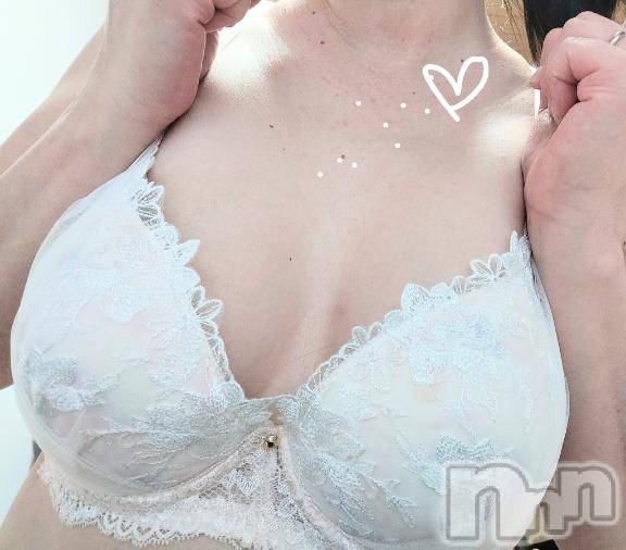 佐久発デリヘル佐久上田人妻隊(サクウエダヒトヅマタイ) ななえ(45)の12月18日写メブログ「💝あのね...💝」