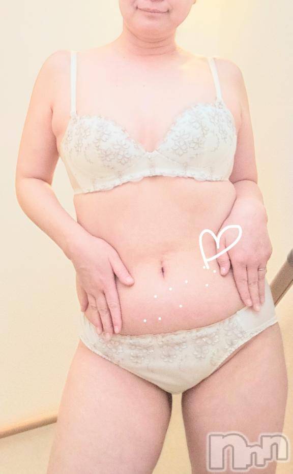 佐久発デリヘル佐久上田人妻隊(サクウエダヒトヅマタイ) ななえ(45)の4月6日写メブログ「💛まだまだ...ですが..💛」