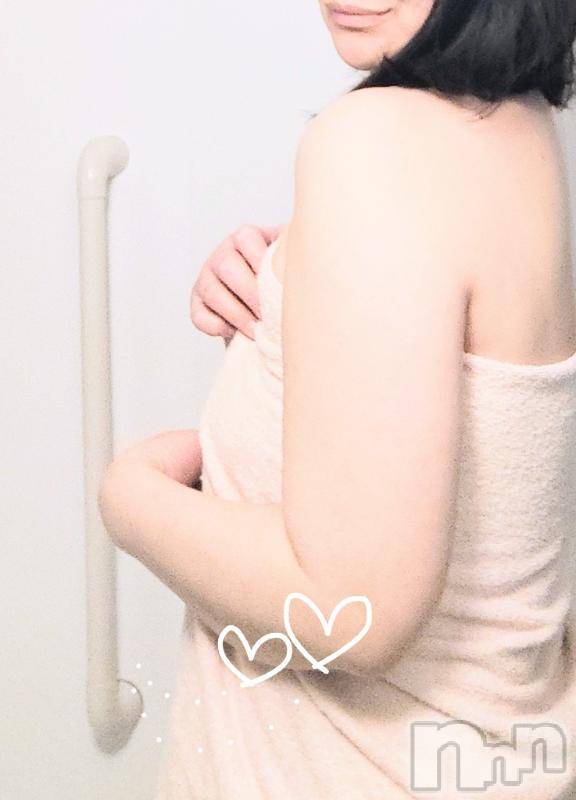 佐久発デリヘル佐久上田人妻隊(サクウエダヒトヅマタイ)ななえ(45)の2026年4月27日写メブログ「💛ななえ、明日、出勤します😉💛」