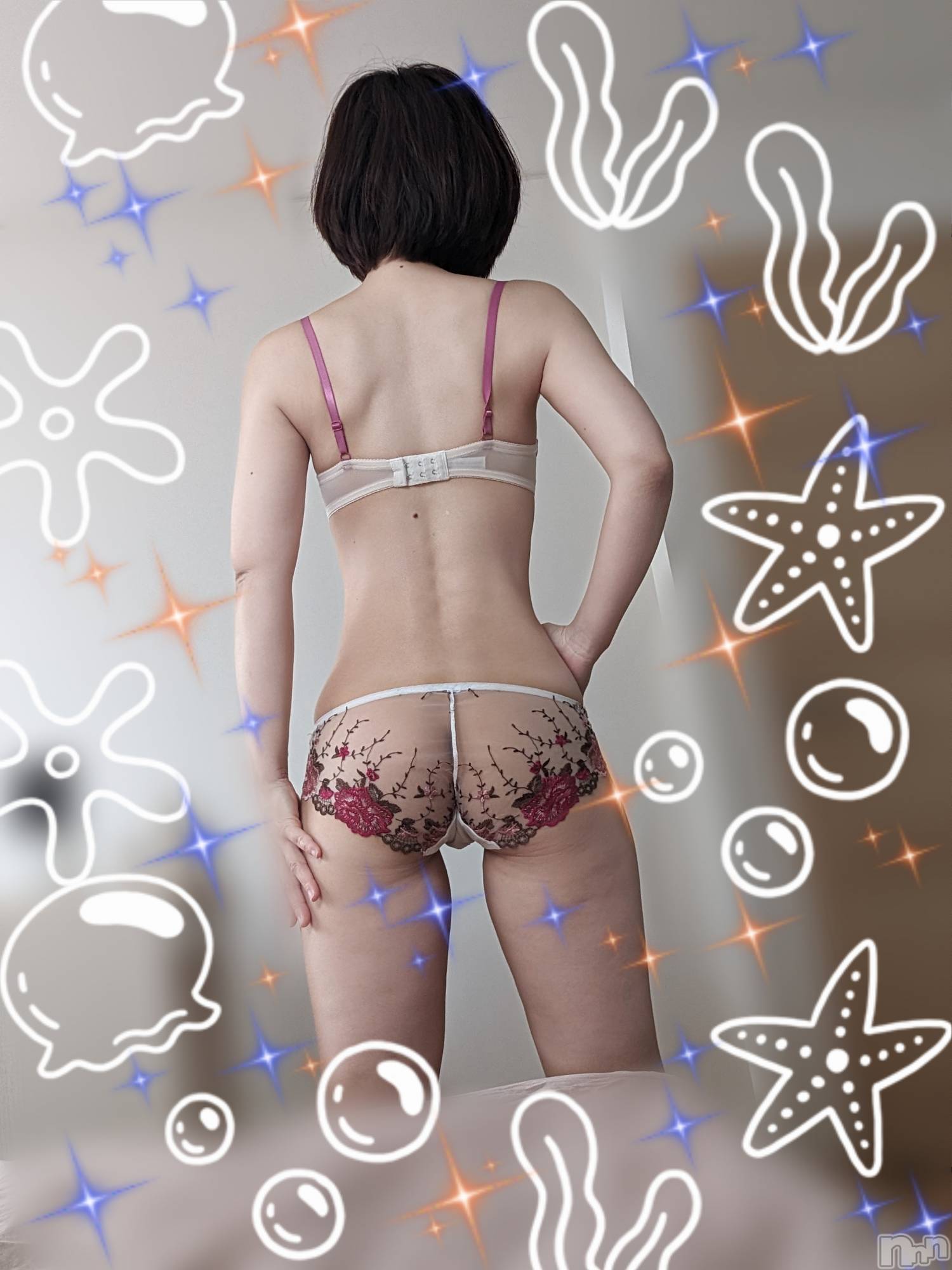 新潟人妻デリヘル人妻楼　新潟店(ヒトヅマロウ　ニイガタテン)紗妃(35)の2024年6月18日写メブログ「ひとりおうちで☕」