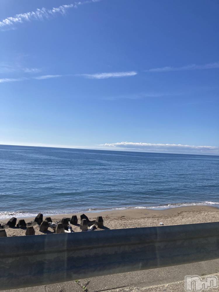 三条デリヘル人妻じゅんちゃん-出稼ぎ0！地元の奥様専門-(ヒトヅマジュンチャン) 皐月すずは☆天然癒し奥様(41)の6月28日写メブログ「明日は出勤です☺️」