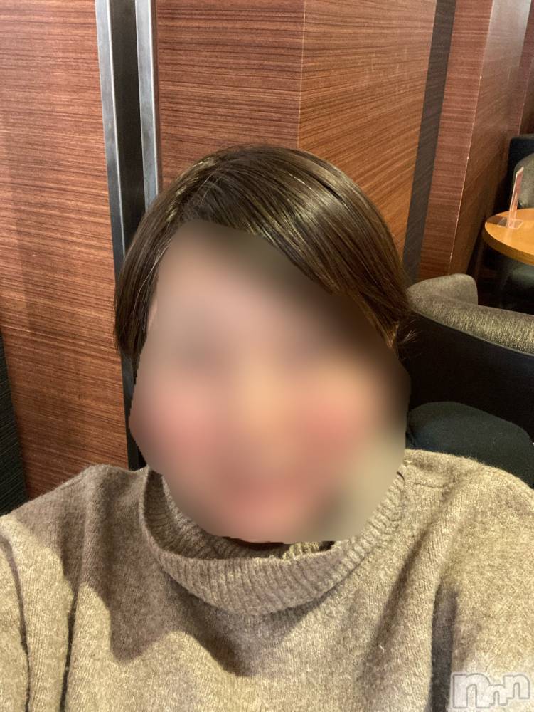 三条デリヘル人妻じゅんちゃん-出稼ぎ0！地元の奥様専門-(ヒトヅマジュンチャン) 皐月すずは☆天然癒し奥様(41)の12月11日写メブログ「明後日出勤します🩷」