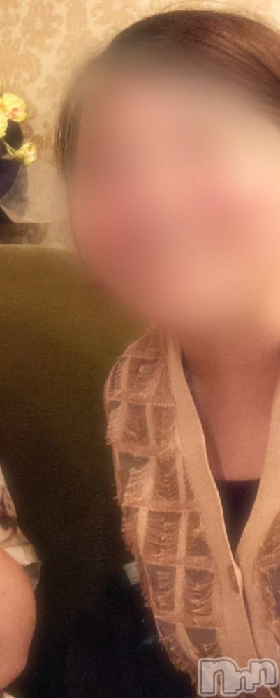 三条人妻デリヘル人妻じゅんちゃん-出稼ぎ0！地元の奥様専門-(ヒトヅマジュンチャン) 皐月すずは(41)の7月28日写メブログ「皆さまへ😌」