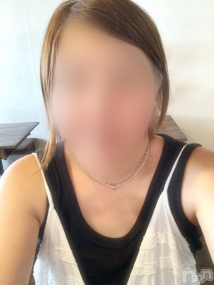 三条人妻デリヘル人妻じゅんちゃん-出稼ぎ0！地元の奥様専門-(ヒトヅマジュンチャン) 皐月すずは(41)の8月1日写メブログ「髪を」