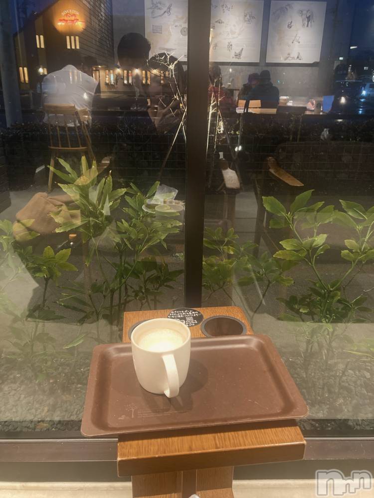 三条デリヘル人妻じゅんちゃん-出稼ぎ0！地元の奥様専門-(ヒトヅマジュンチャン) 皐月すずは☆天然癒し奥様(41)の1月15日写メブログ「一人カフェタイム」