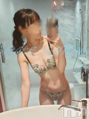 里見(30) 身長158cm、スリーサイズB85(C).W56.H84。新潟デリヘル GRACE　新潟(グレース　ニイガタ)在籍。