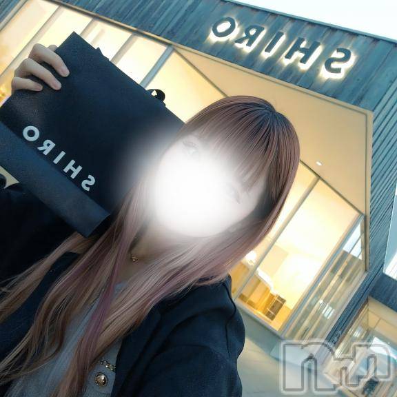 新潟デリヘル奥様特急 新潟店(オクサマトッキュウニイガタテン)みどり(20)の2025年10月10日写メブログ「夕方からです(⁎ᴗ͈ˬᴗ͈⁎)❤️‍🔥」