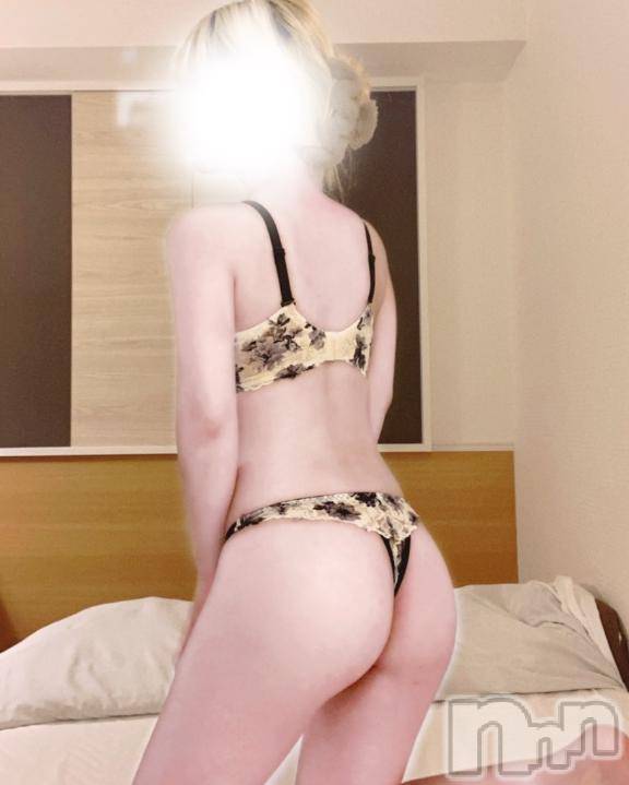 新潟デリヘルMelt(メルト)なぎ(20)の2025年10月28日写メブログ「えろ広告」