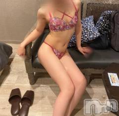 新潟風俗エステMelt(メルト) なぎ(20)の8月21日写メブログ「起きた！！！添い寝ください」