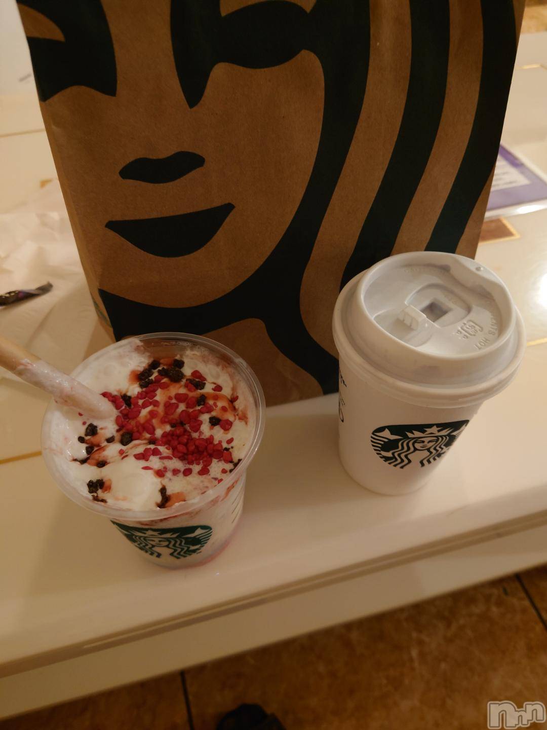 長岡デリヘルBIANCA～主人の知らない私～長岡店(ビアンカナガオカテン)篠宮　るう(39)の2024年10月22日写メブログ「スタバうまい！😋」