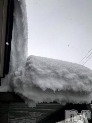 長岡デリヘル BIANCA～主人の知らない私～長岡店(ビアンカナガオカテン) 篠宮　るう(39)の2月12日写メブログ「雪庇があ～！氷柱があ～！(⁠ꏿ⁠﹏⁠ꏿ⁠;⁠)」