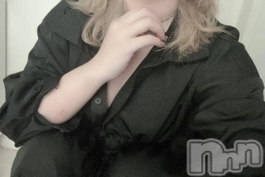 上田発人妻デリヘルBIBLE～奥様の性書～(バイブル～オクサマノセイショ～) ☆アイリ☆(27)の10月9日写メブログ「🍁🍂」