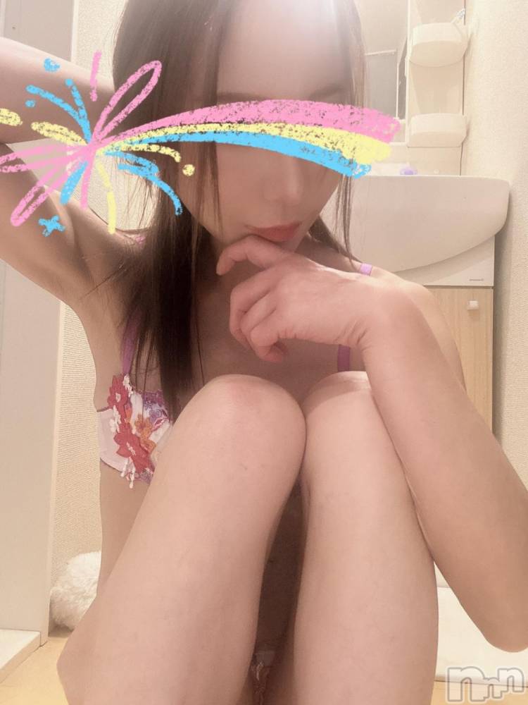 上田発人妻デリヘルBIBLE～奥様の性書～(バイブル～オクサマノセイショ～) ◇マコト◇(42)の10月27日写メブログ「出勤してます🤗」