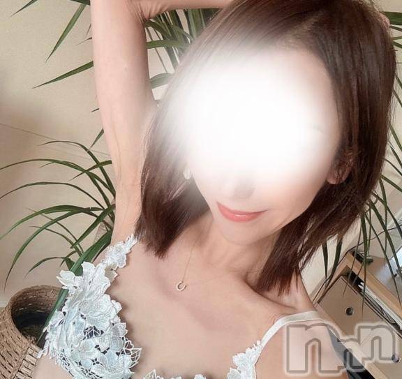 上田発人妻デリヘルBIBLE～奥様の性書～(バイブル～オクサマノセイショ～) ◇マコト◇(42)の7月5日写メブログ「土曜日～😊」