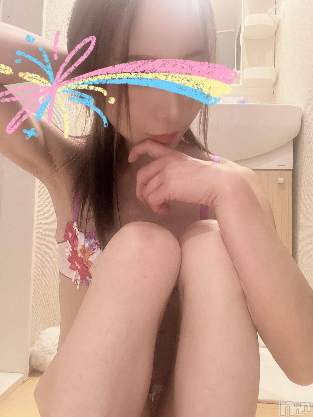 上田発人妻デリヘルBIBLE～奥様の性書～(バイブル～オクサマノセイショ～)◇マコト◇(42)の2024年10月27日写メブログ「出勤してます🤗」
