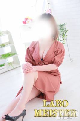 LM雫(しずく)(27) 身長168cm、スリーサイズB90(G以上).W61.H89。長岡人妻デリヘル 秘め妻ラボ在籍。