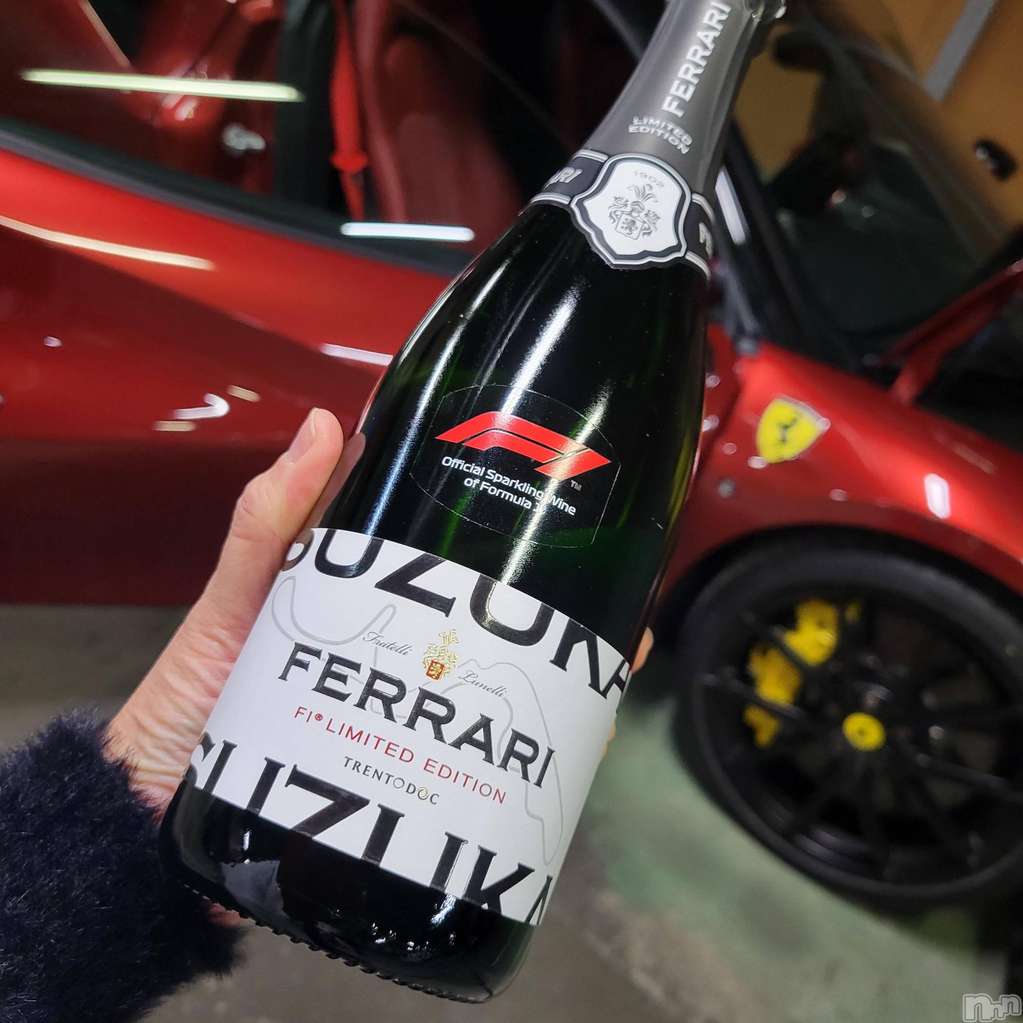 Х顦ֽϽХ Lips(奯祭Хåץ) 2025ǯ117̥֥Ferrari🚘️Ferrari🍾
