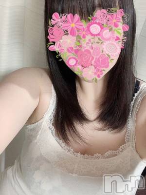 風香(24) 身長160cm、スリーサイズB95(F).W58.H86。新潟デリヘル Minx(ミンクス)在籍。