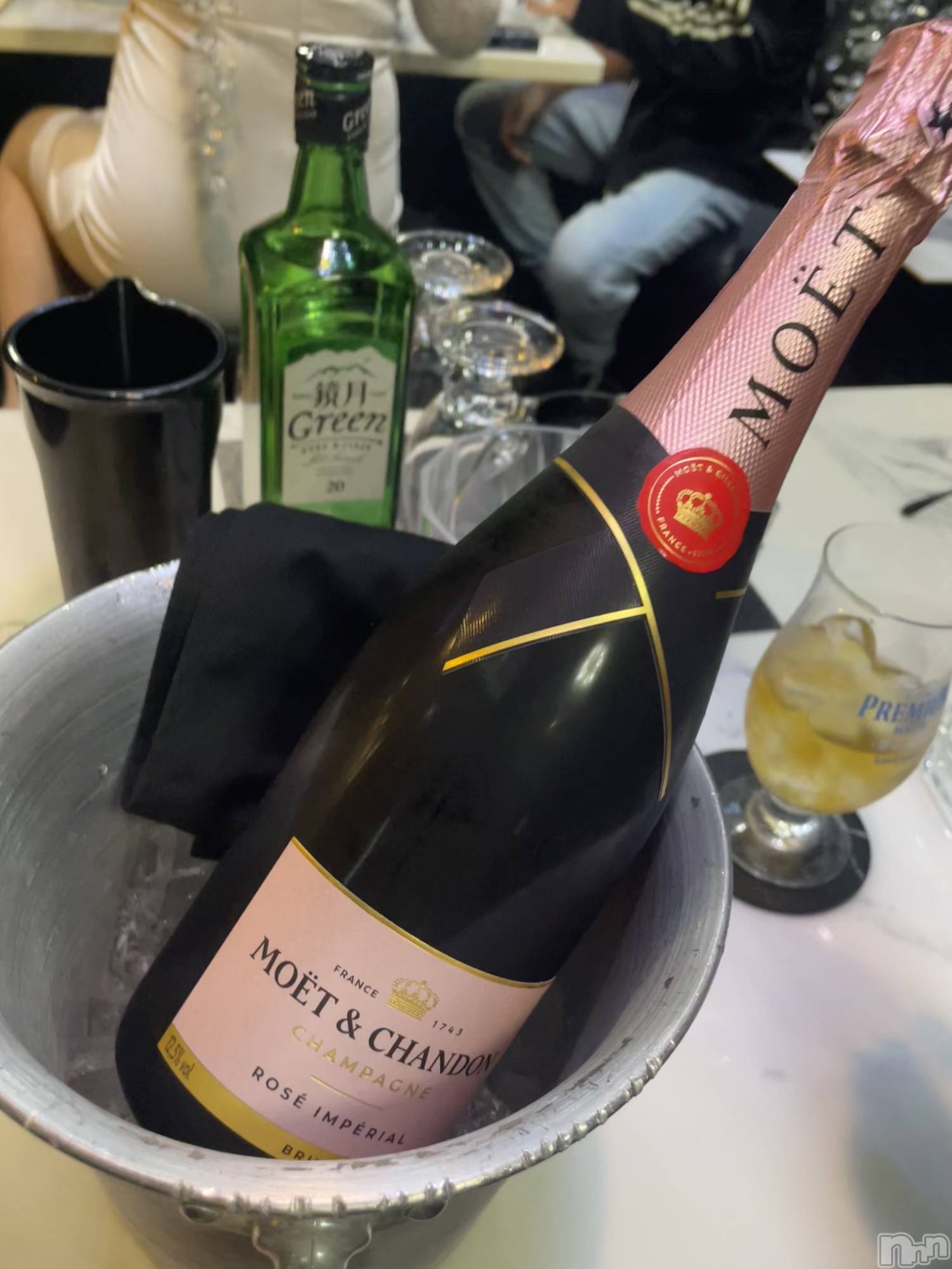 Х顦ֽϽХ Lips(奯祭Хåץ) 2025ǯ64̥֥֥⥨🫧🍾