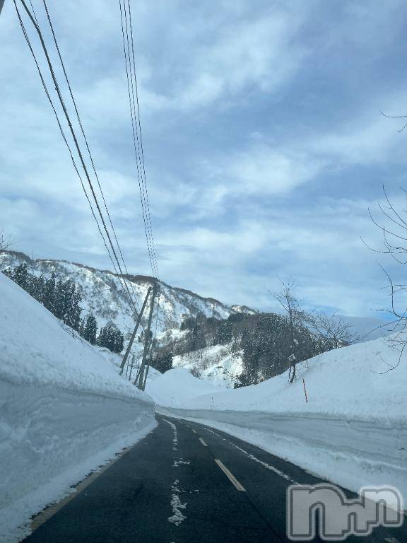 長岡デリヘル長岡人妻市(ナガオカヒトヅマイチ) 彩春【いろは】★大人可愛い(37)の1月14日写メブログ「出勤します😊」