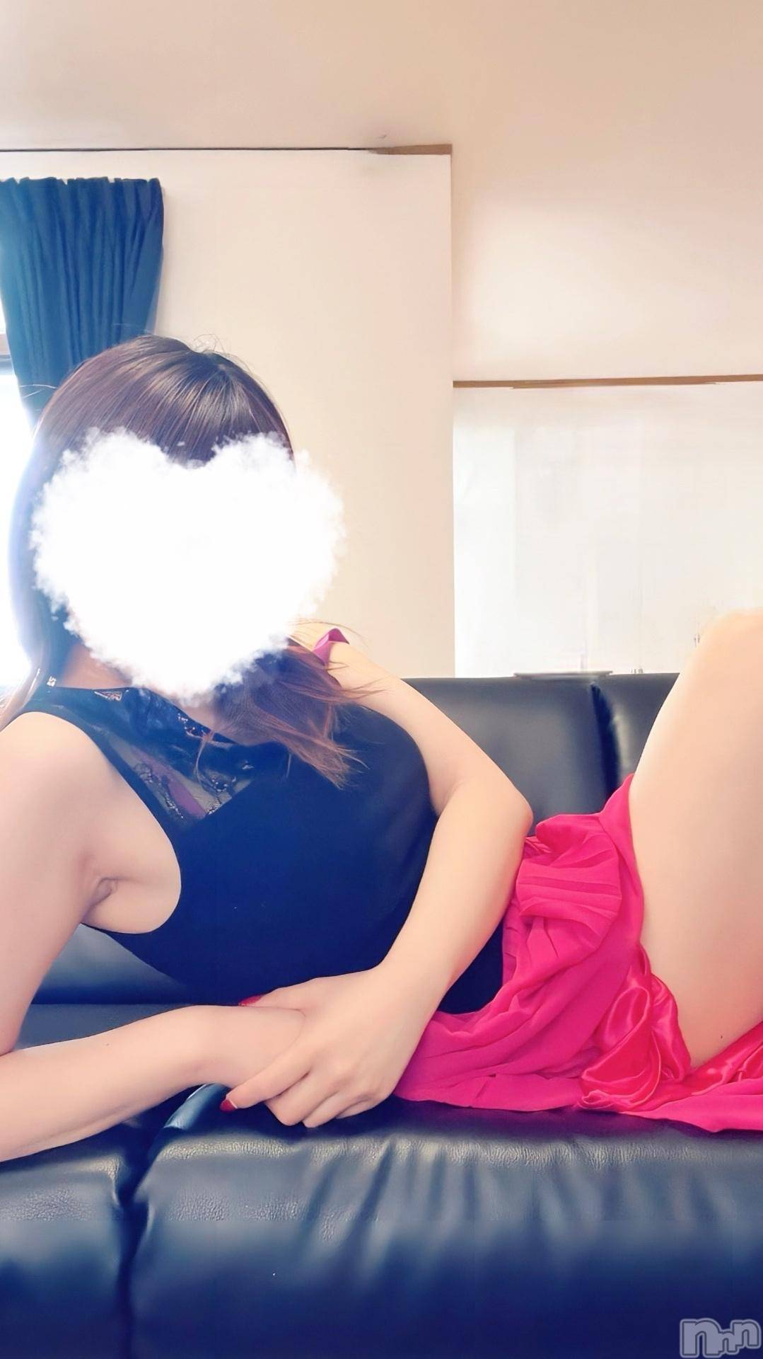 長岡人妻デリヘル長岡人妻市(ナガオカヒトヅマイチ)彩春【いろは】★大人可愛い(37)の2024年10月24日写メブログ「する❓🥰」