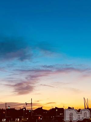 長岡デリヘル 長岡人妻市(ナガオカヒトヅマイチ) 彩春【いろは】★大人可愛い(37)の10月26日写メブログ「好き♥️」