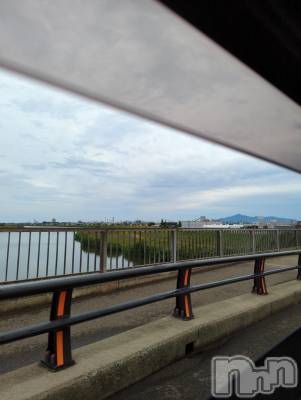 上越デリヘル 上越最安値！奥様Deli急便(ジョウエツサイヤスネ！オクサマデリキュウビン) 新人　あおい(32)の6月18日写メブログ「雨☔」