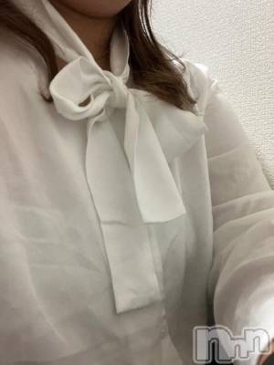 新潟人妻デリヘル 熟女の風俗 最終章(ジュクジョノフウゾクサイシュウショウ) ゆうり(40)の10月11日写メブログ「出勤したよー🎀」