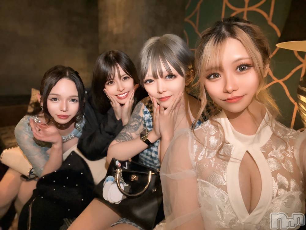 ܱХ顦club Eight(֡) 1114̥֥֤δ֤☺️