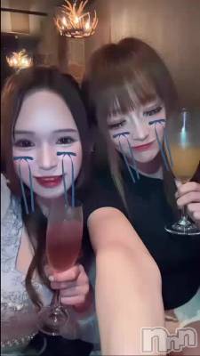 䤷