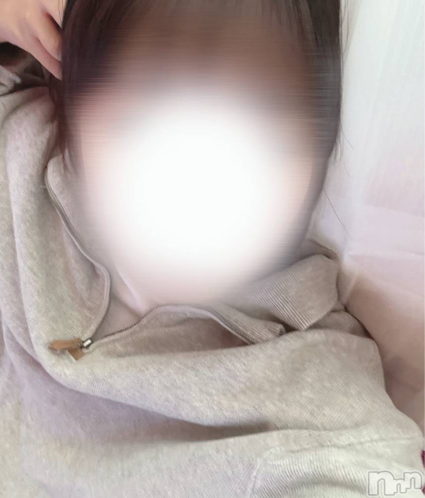 新潟デリヘル新潟デリヘル倶楽部(ニイガタデリヘルクラブ) ひまり(21)の11月1日写メブログ「出勤！」