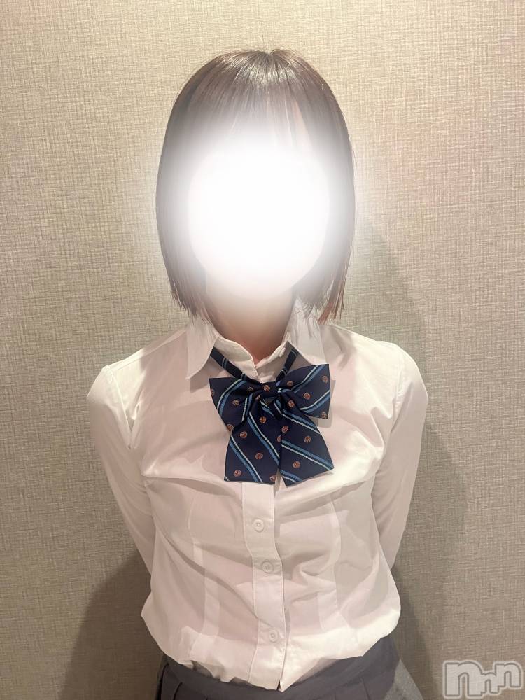 新潟デリヘル新潟デリヘル倶楽部(ニイガタデリヘルクラブ) ひまり(21)の11月19日写メブログ「出勤しました😌」