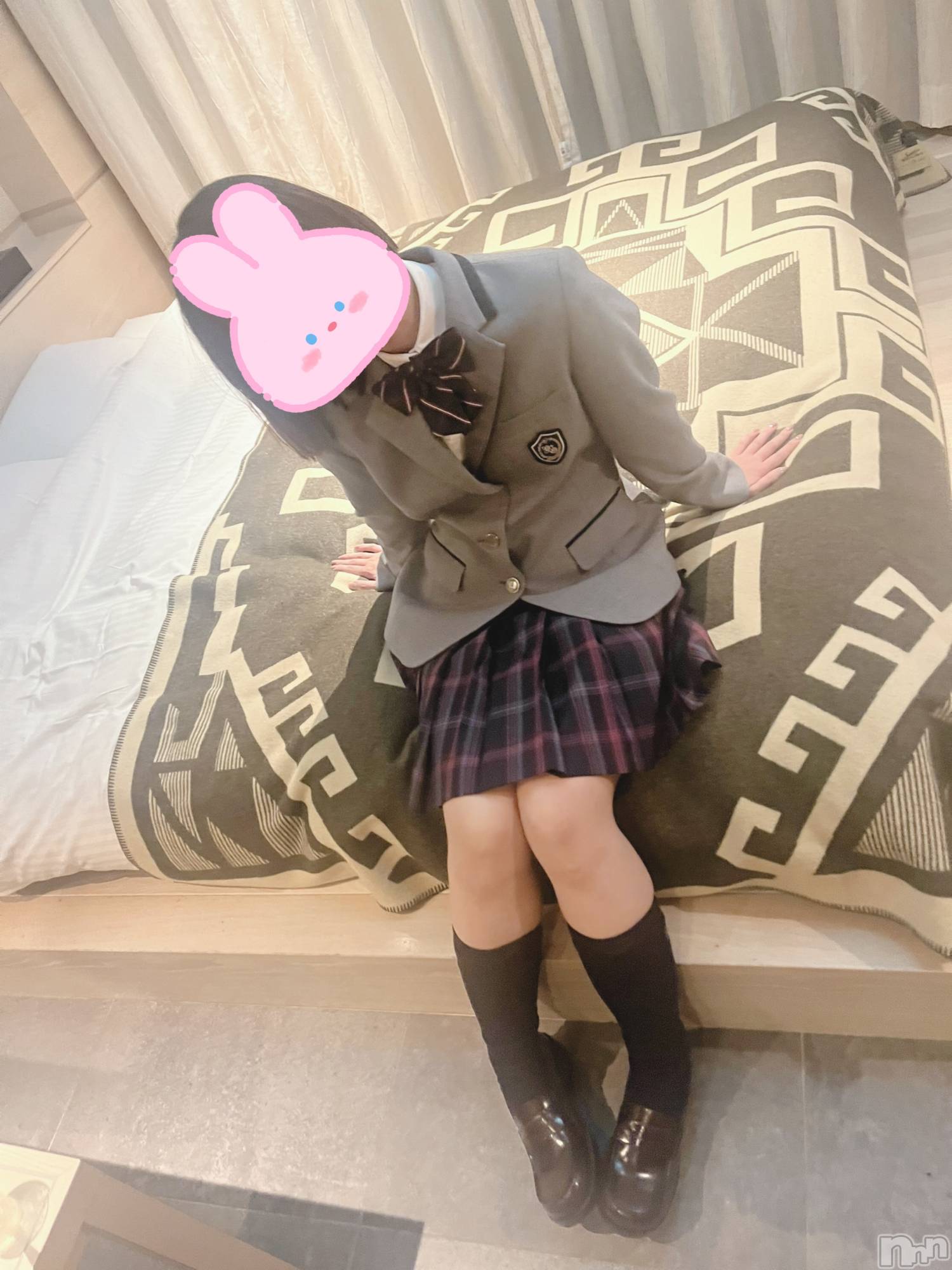 新潟デリヘル新潟デリヘル倶楽部(ニイガタデリヘルクラブ)ひまり(21)の2024年8月17日写メブログ「制服」