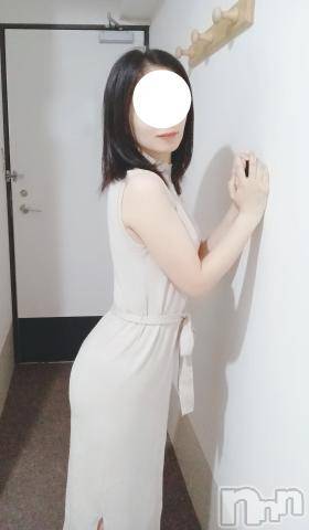 新潟人妻デリヘル人妻不倫処　桃屋　新潟店(ヒトヅマフリンドコロモモヤ) しいな・新人奥様(34)の7月13日写メブログ「あなたに会えたらうれしいなぁ♡」