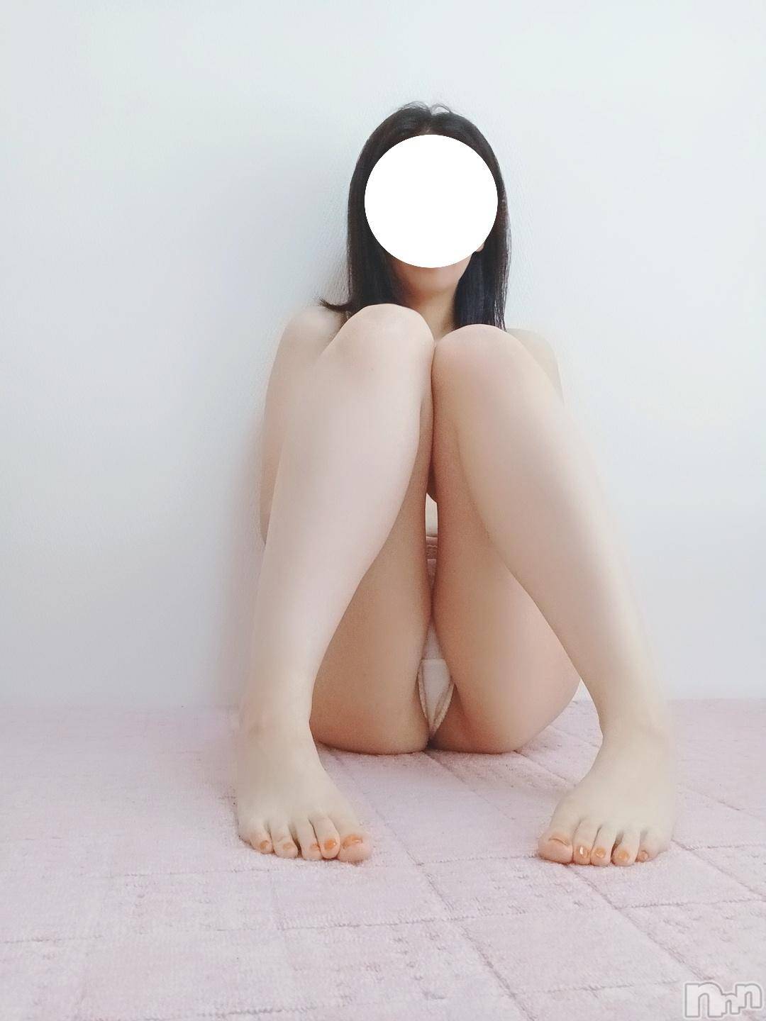 新潟人妻デリヘル人妻不倫処　桃屋　新潟店(ヒトヅマフリンドコロモモヤ)しいな・新人奥様(34)の2024年11月1日写メブログ「思い出してもらえたらうれしいなぁ♡」