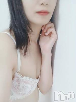 新潟人妻デリヘル 人妻不倫処　桃屋　新潟店(ヒトヅマフリンドコロモモヤ) しいな・新人奥様(34)の8月4日写メブログ「ついに今月の予定が決まったよ～♥️」
