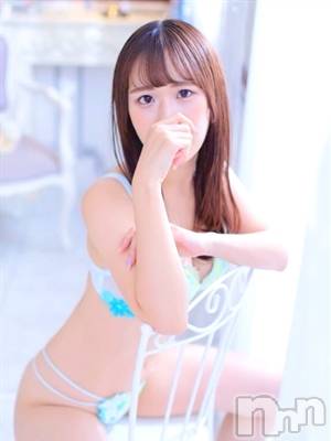 さな(21) 身長159cm、スリーサイズB86(E).W56.H83。上田発デリヘル charmant 上田・佐久(シャルマンウエダ・サク)在籍。