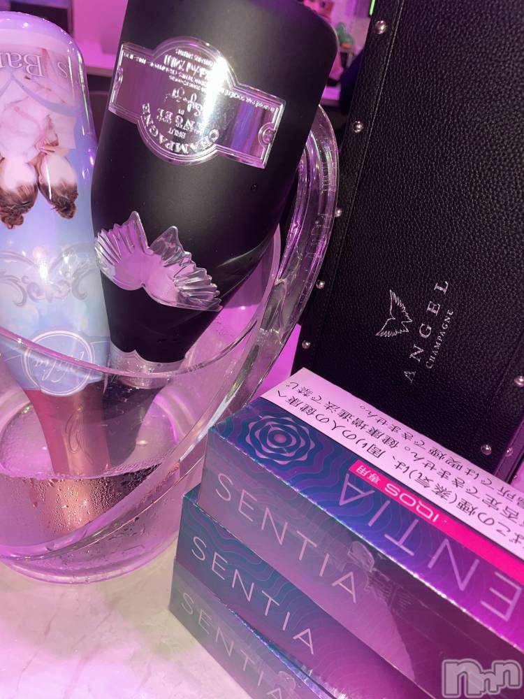 ����������ʥå��������륺�С�Girls Bar Philia(�����륺�С��ե��ꥢ) �ȤȤ�10��16���̥�֥������������Ϥ��꤬�Ȥ��������ޤ���(><)�������ޤ�🙌🏻��