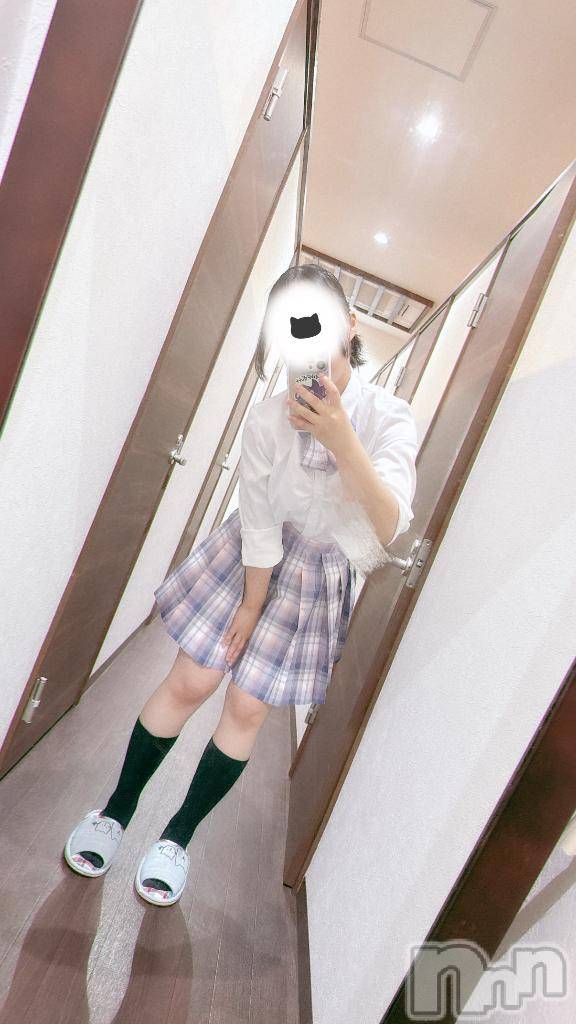 長岡デリヘル純・無垢(ジュンムク)つな(20)の2025年10月8日写メブログ「せいふく～」