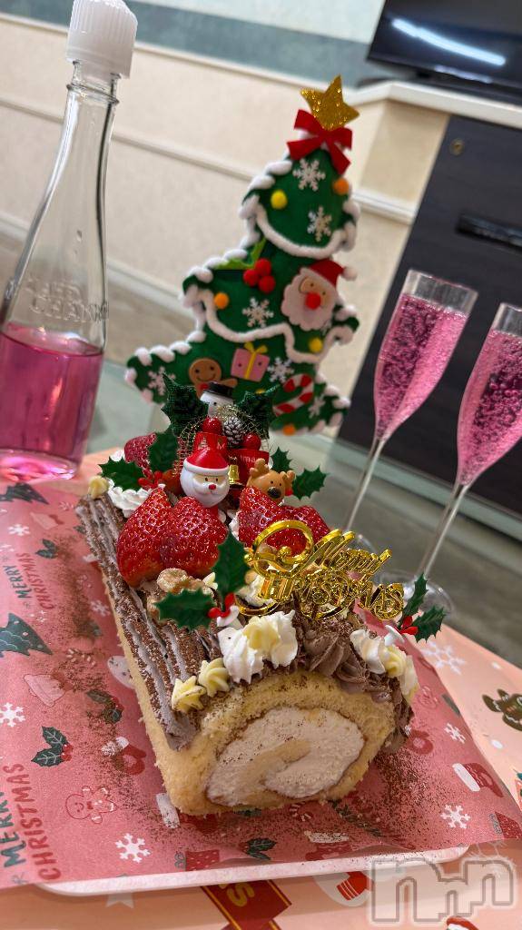 長岡デリヘル純・無垢(ジュンムク)つな(20)の2025年12月13日写メブログ「クリスマスパーティー！🎄」