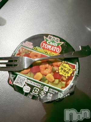 長岡デリヘル 純・無垢(ジュンムク) つな(20)の11月1日写メブログ「太った原因……🙄」