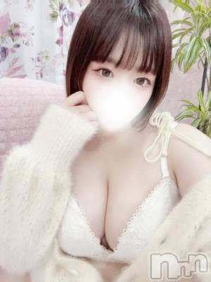 かなで(20) 身長154cm、スリーサイズB88(F).W60.H85。上越デリヘル HONEY在籍。
