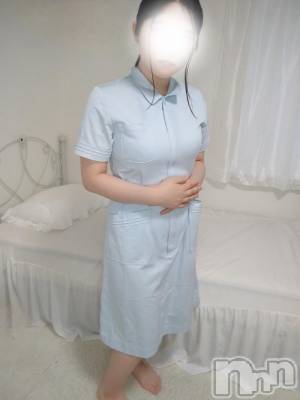 新潟デリヘル Melt(メルト) なつめ(27)の10月30日写メブログ「看護婦と着衣プレイ💜」